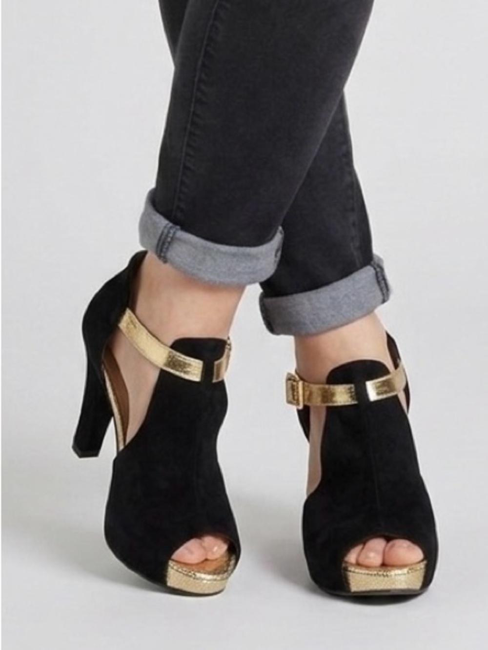 Black Gold Ankle Strap Block Heel Sandals Size 42 Open Toe Heels
